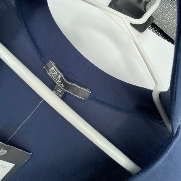 89th & Madison Shibori Blue caged v neck stretch long  sleeve top 2X - Picture 6 of 7